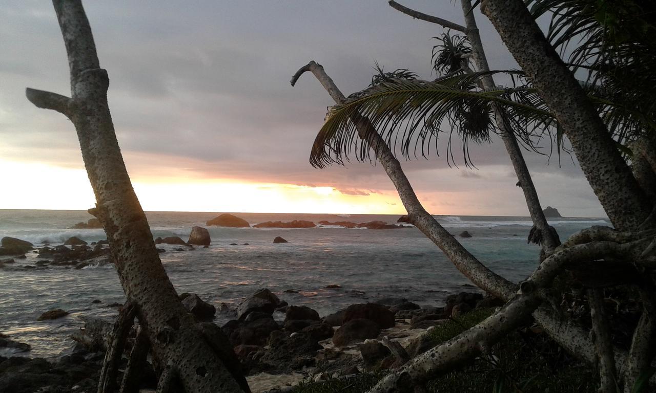 Ram'S Surfing Beach,Midigama Hotel Exterior photo