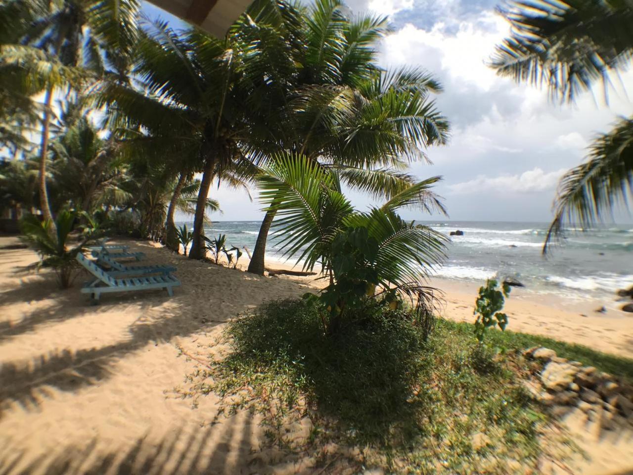 Ram'S Surfing Beach,Midigama Hotel Exterior photo